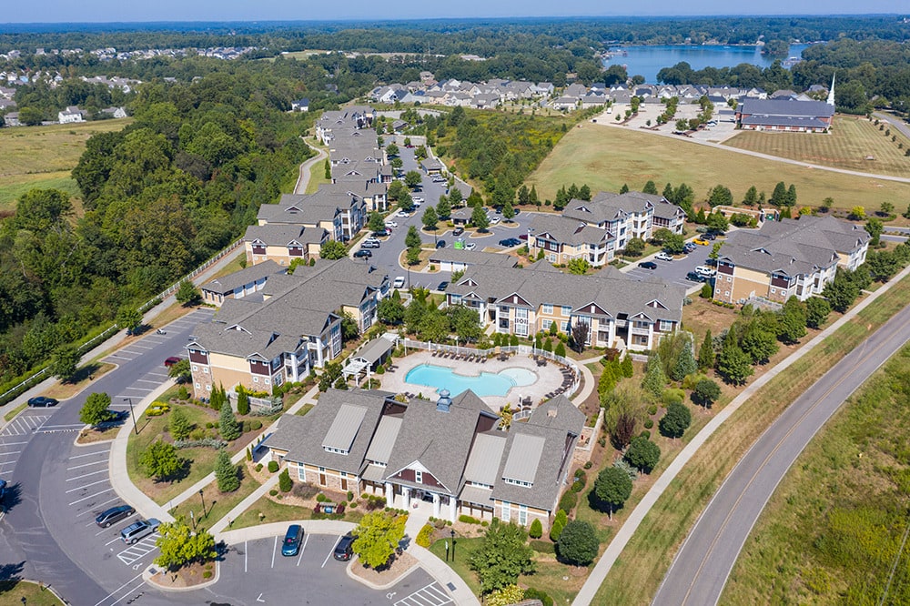 Bell Partners Acquires 260-Unit Apartment Community in Mooresville, N.C.