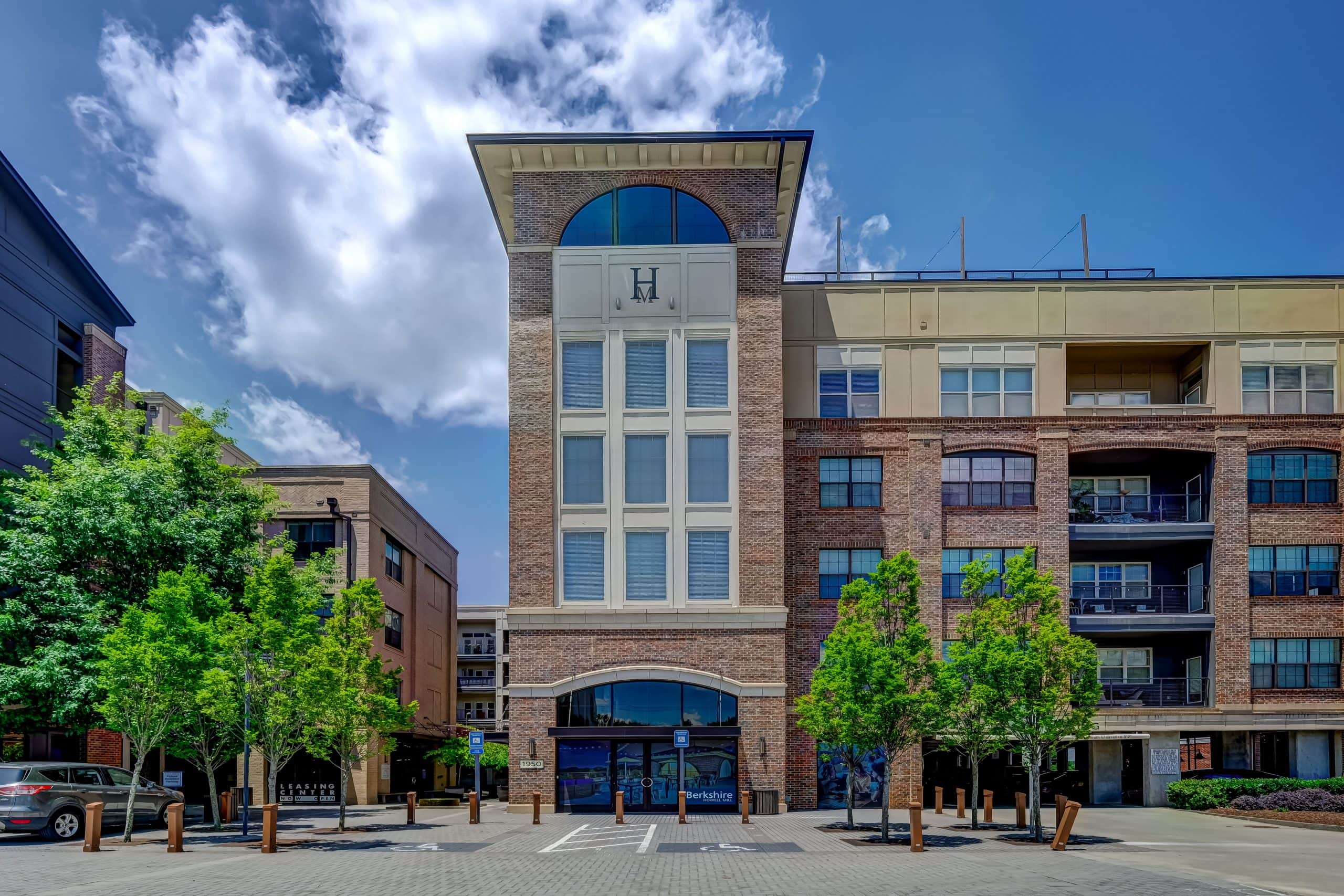 Bell Partners Acquires Two Multifamily Communities in Atlanta