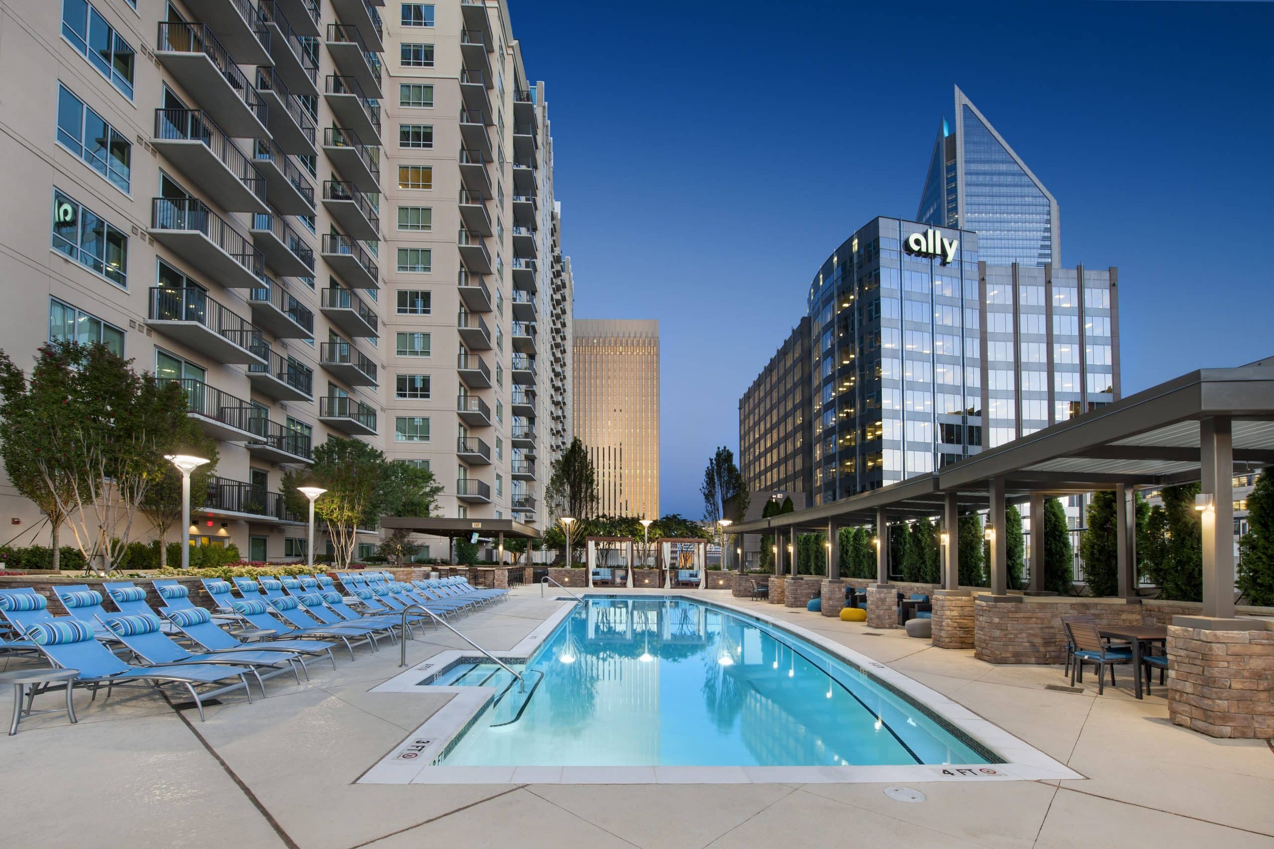 Bell Partners Acquires Two Multifamily Communities in Charlotte